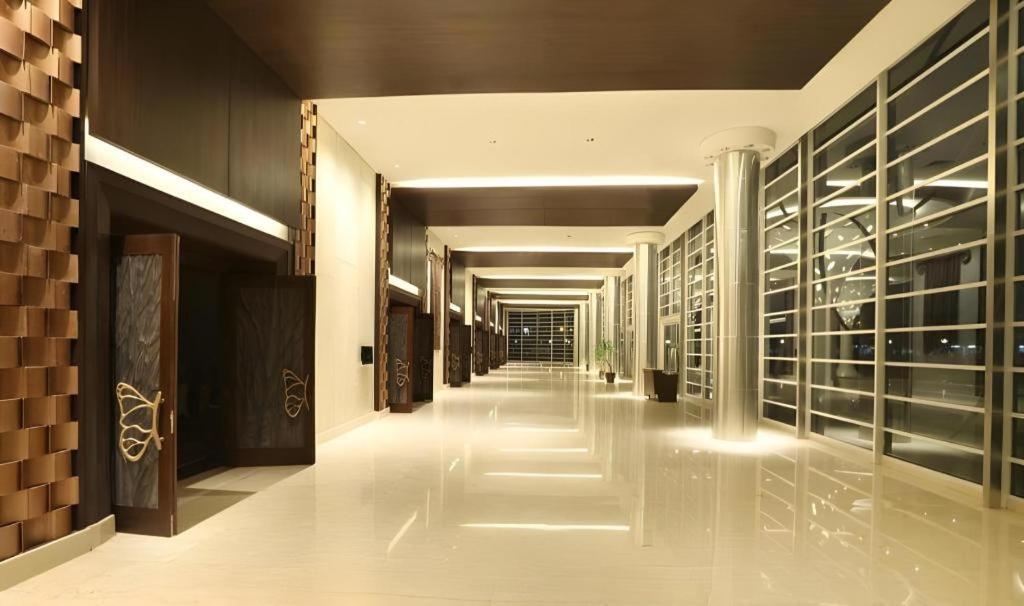 Hotel Santika Premiere Kota Harapan Indah Bekasi Exterior photo